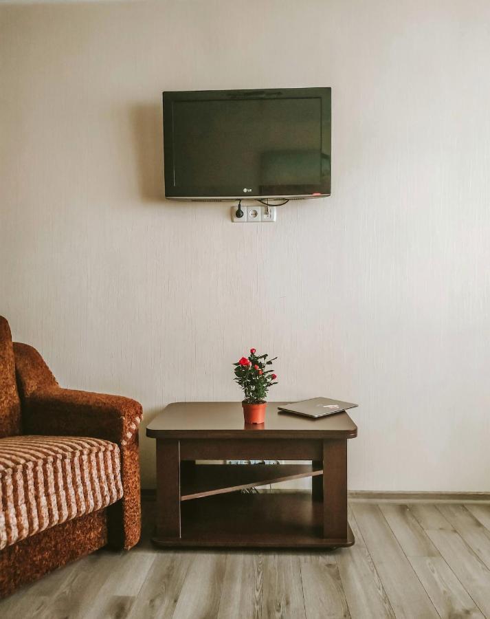 2 К Квартира Рядом Стадион Металлист М. Спортивная. Kharkiv Extérieur photo